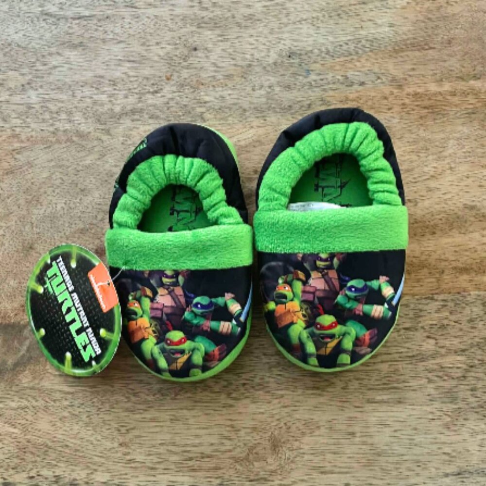 5/$20 NEW Boys 5-6 TMNT Teenage Mutant Ninja Turtles Slippers